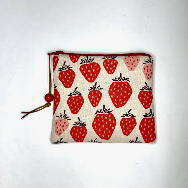 Strawberry Natural Zipper Pouch / Coin Purse / Gadget / Cosmetic Bag