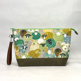 Powerful Sheep Green XL Zipper Knitting Project Craft Wedge Bag with Detachable Leather Wrist Strap