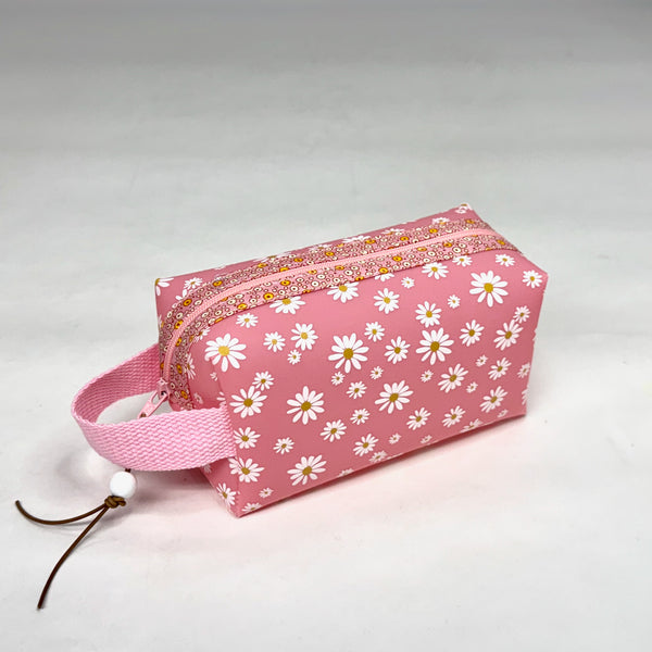 Pink Daisy Jelly Vinyl Boxy Small Zipper Pouch Gadget Case Cosmetics Bag