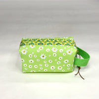 Mint Daisy Jelly Vinyl Boxy Small Zipper Pouch Gadget Case Cosmetics Bag