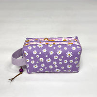 Purple Daisy Jelly Vinyl Boxy Small Zipper Pouch Gadget Case Cosmetics Bag