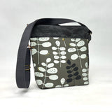 Leaves Pepper Crossbody Zipper Bag with Adjustable Strap