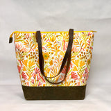 Lynn  / Waxed Canvas Zipper Closure Tote Bag with Leather Straps