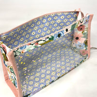 Garden Party Lilac Vinyl Front Medium Zipper Knitting Project Craft Bag