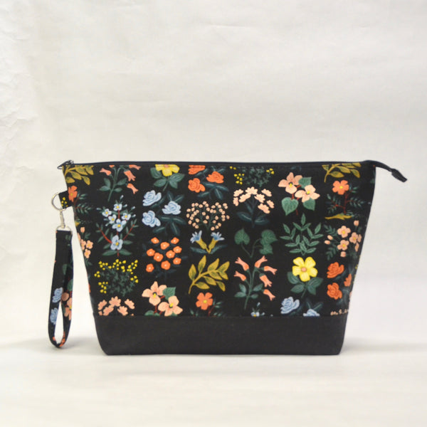 Wildflower Black XL Zipper Knitting Project Craft Wedge Bag with Detachable Leather Wrist Strap
