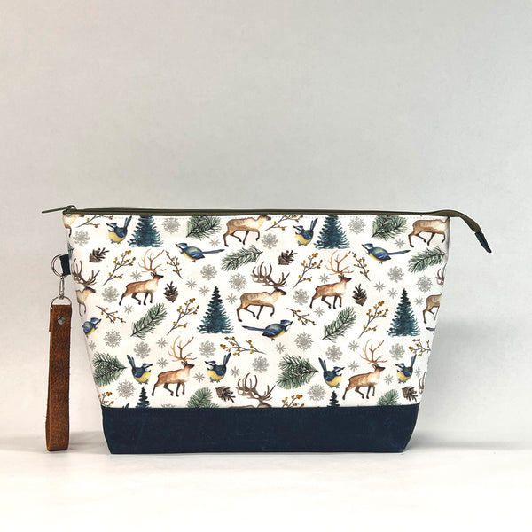 Holiday Reindeer XL Zipper Knitting Project Craft Wedge Bag with Detachable Leather Wrist Strap